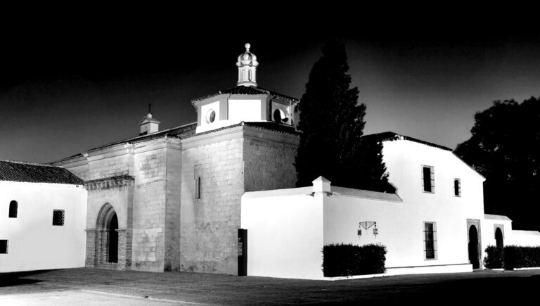 Dos frailes iluminados:  Fray Juan Pérez y fray Antonio de Marchena